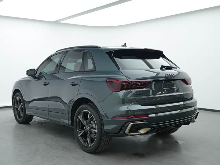 Фото 6 - Audi Q3