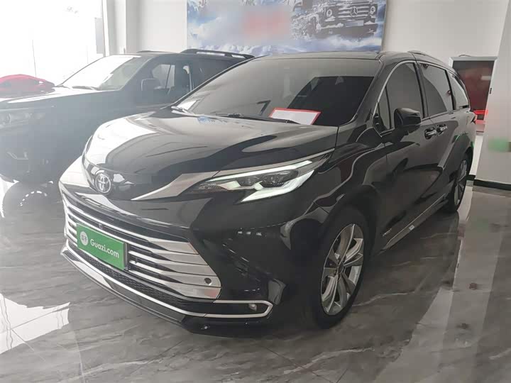 Фото 2 - Toyota Sienna