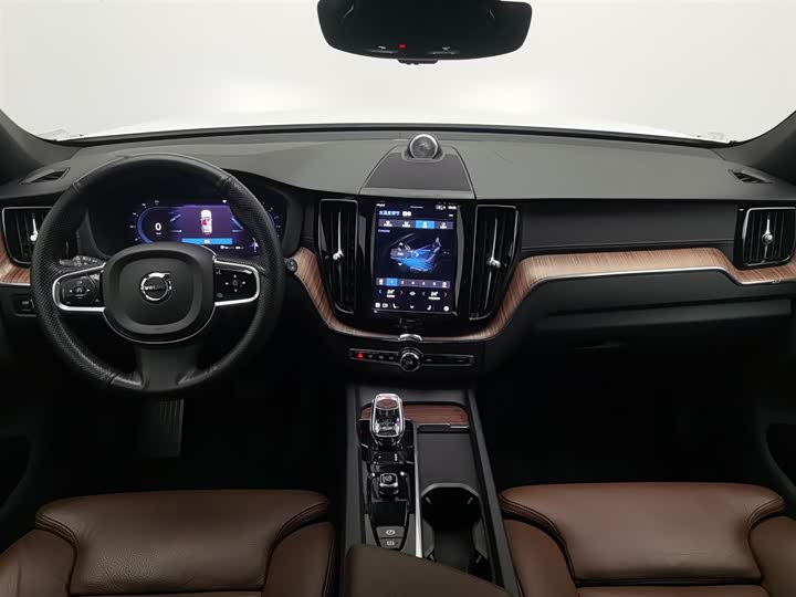 Фото 5 - Volvo XC60