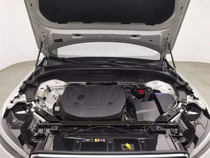 Фото 6 - Volvo XC60