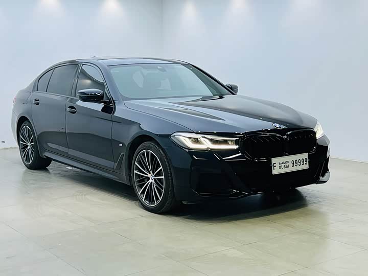 Фото 3 - BMW 5 Series