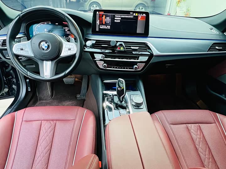 Фото 5 - BMW 5 Series