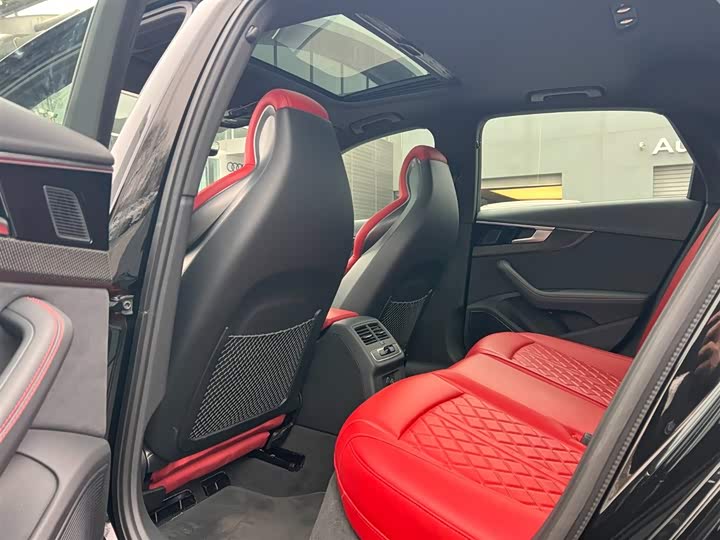 Фото 6 - Audi S4