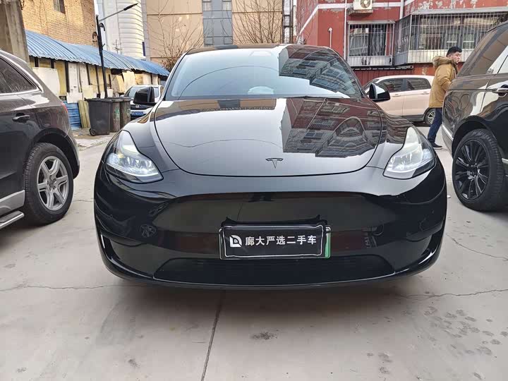 Фото 4 - Tesla Model Y