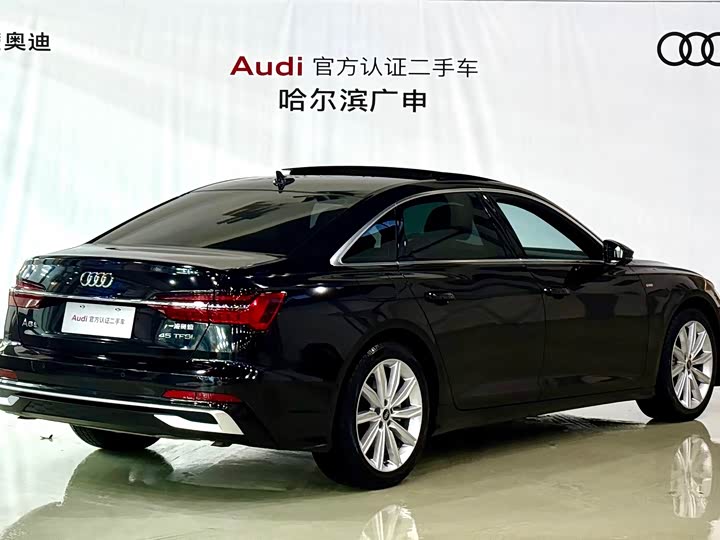 Фото 4 - Audi A6L