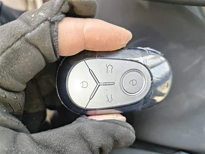 Фото 9 - Geely Galaxy Geome