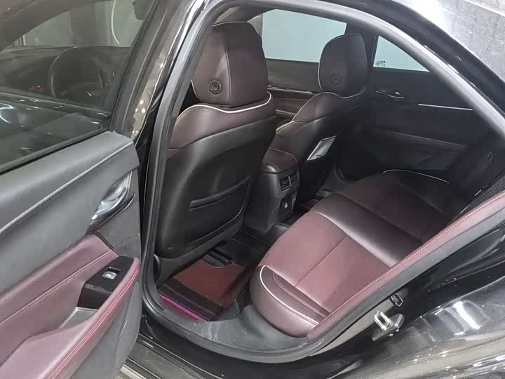 Фото 5 - Cadillac CT4