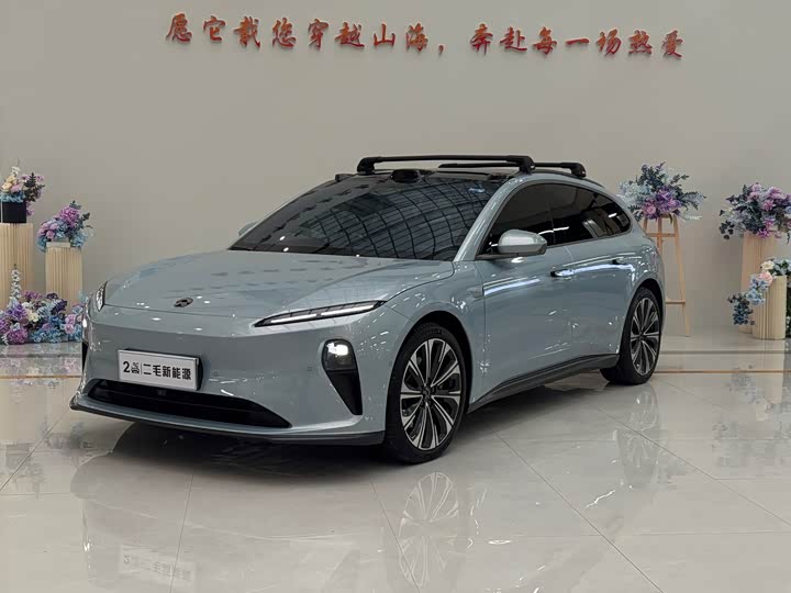 Фото 1 - Nio ET5T