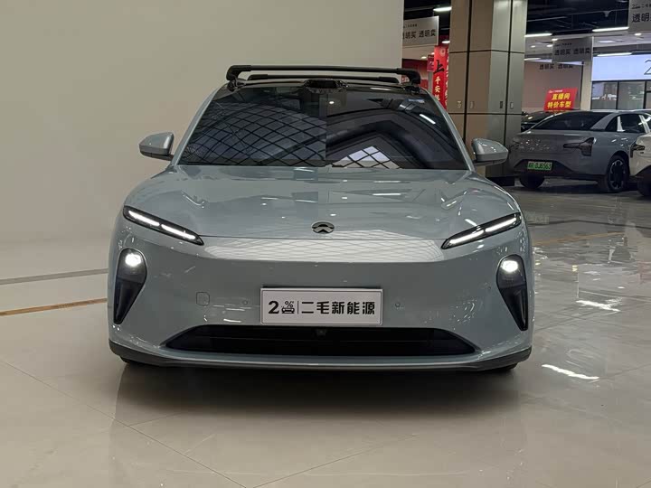 Фото 2 - Nio ET5T