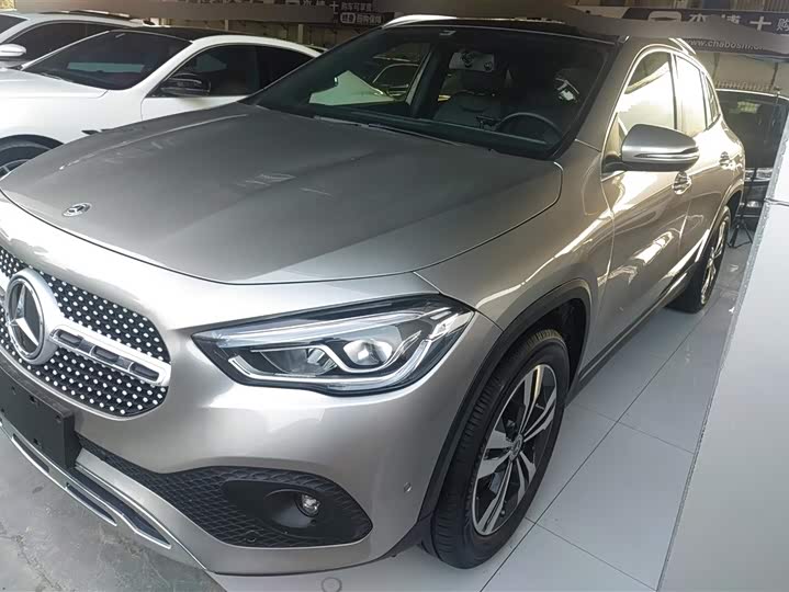 Фото 1 - Mercedes-Benz GLA-Class