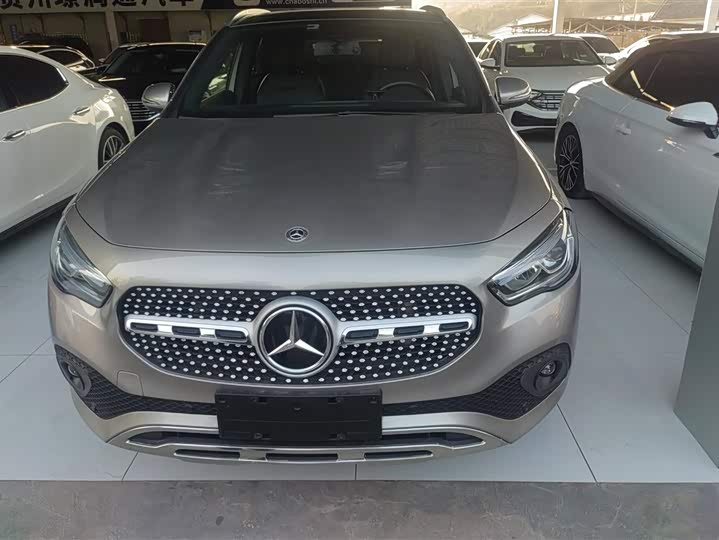 Фото 2 - Mercedes-Benz GLA-Class