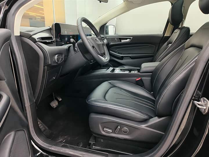 Фото 8 - Ford Edge