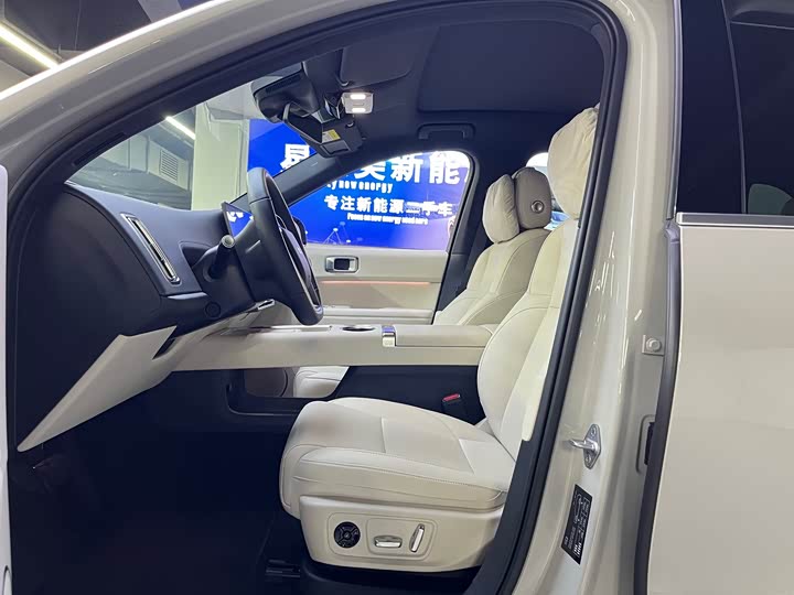 Фото 5 - LiXiang L6