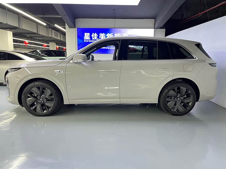 Фото 7 - LiXiang L6