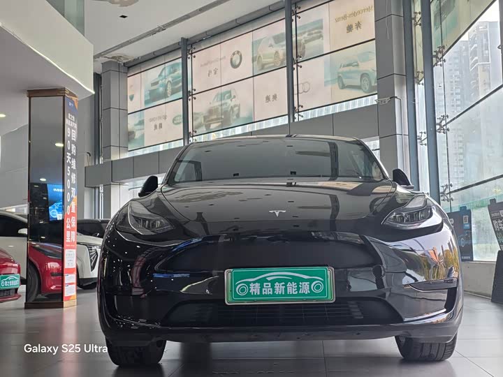 Фото 2 - Tesla Model Y