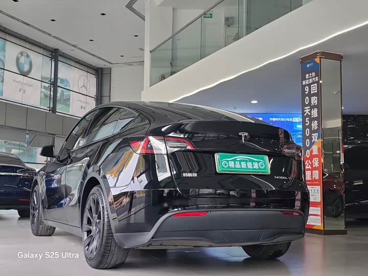 Фото 4 - Tesla Model Y