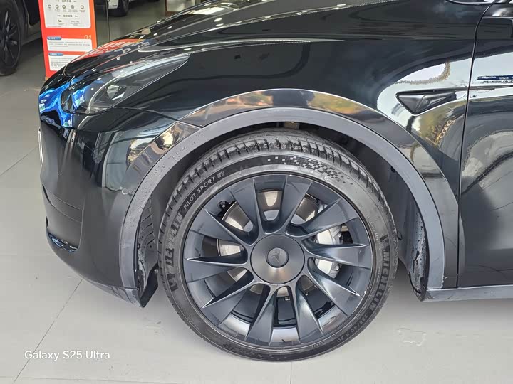 Фото 8 - Tesla Model Y