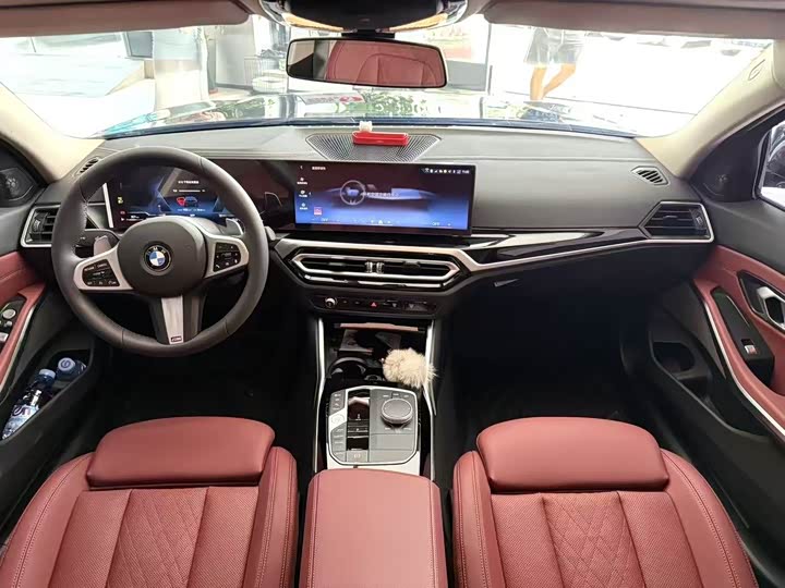 Фото 3 - BMW 3 Series