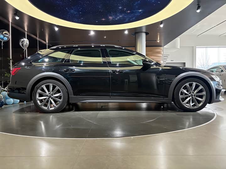 Фото 6 - Audi A6