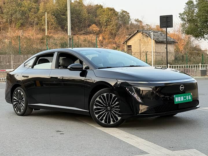 Фото 2 - Nissan N7