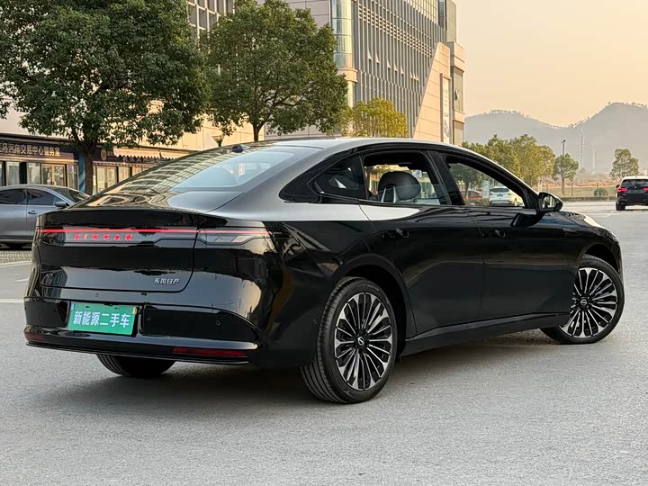 Фото 4 - Nissan N7