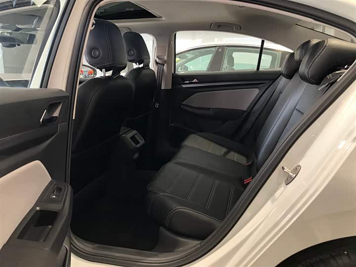 Фото 9 - Volkswagen Bora