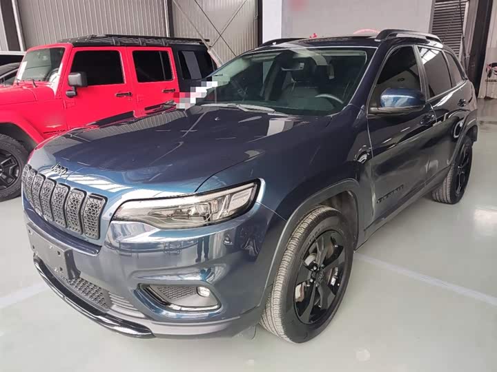 Фото 2 - Jeep Cherokee