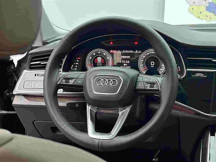 Фото 9 - Audi Q7