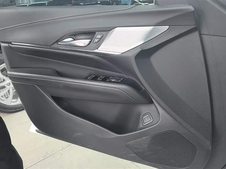 Фото 7 - Cadillac CT4