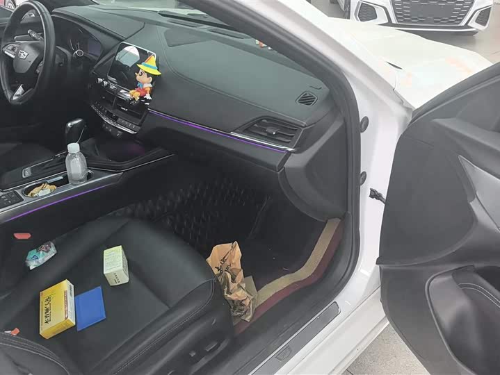 Фото 8 - Cadillac CT4