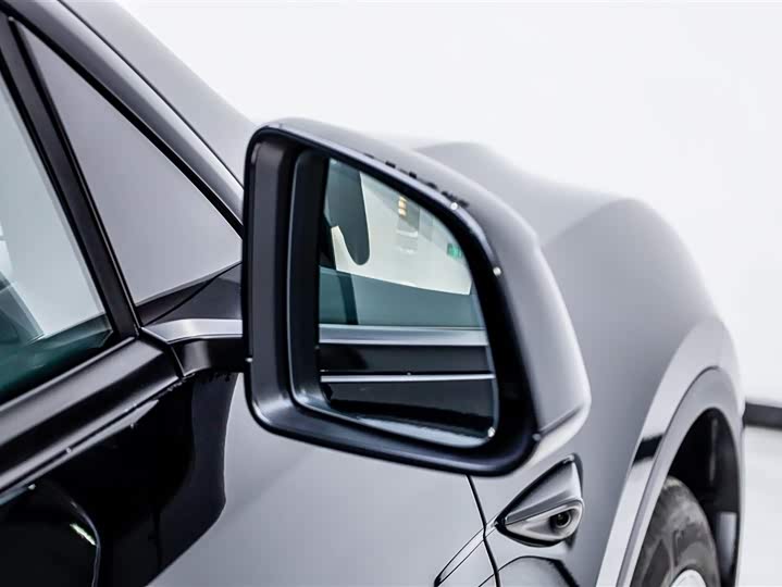 Фото 5 - Tesla Model Y