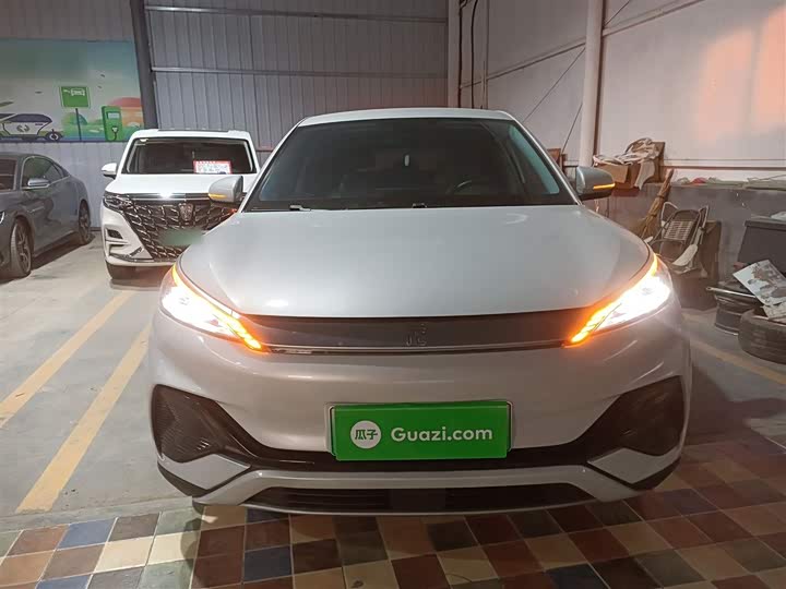 Фото 3 - BYD Yuan Plus