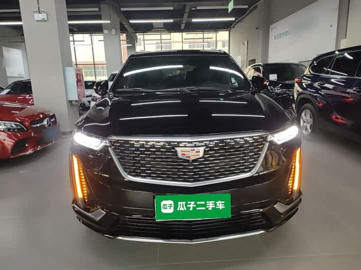 Фото 3 - Cadillac XT6