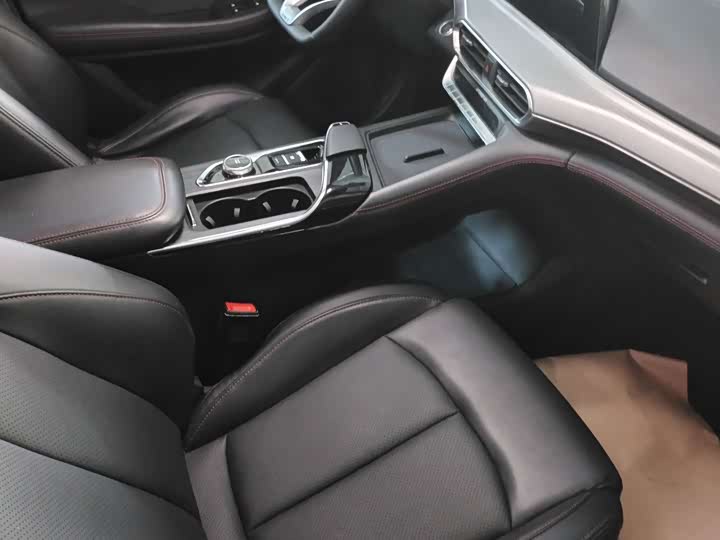 Фото 8 - Changan UNI-T