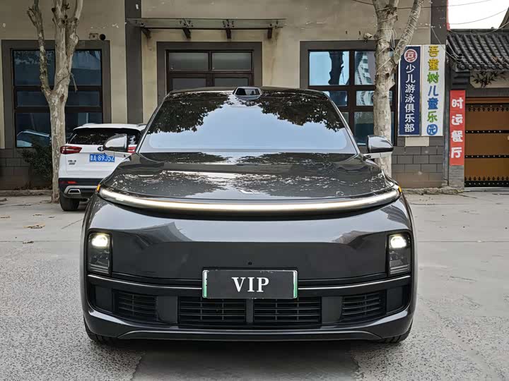 Фото 2 - LiXiang L8