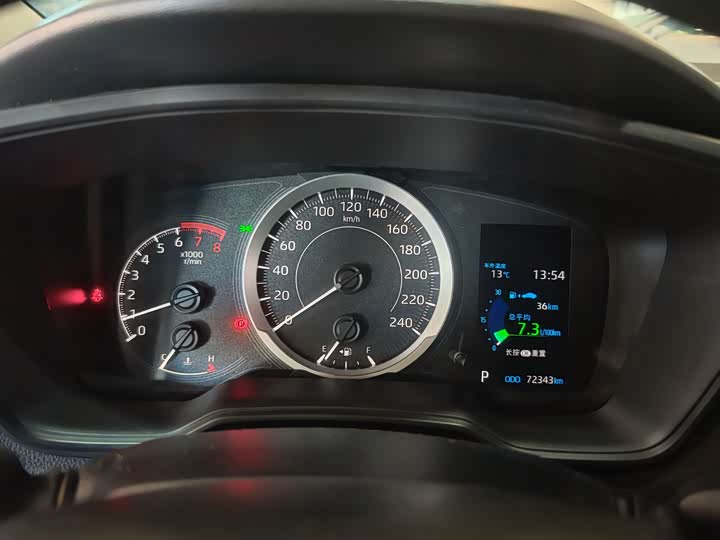 Фото 7 - Toyota Corolla