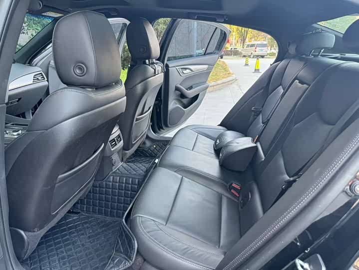 Фото 6 - Cadillac CT5