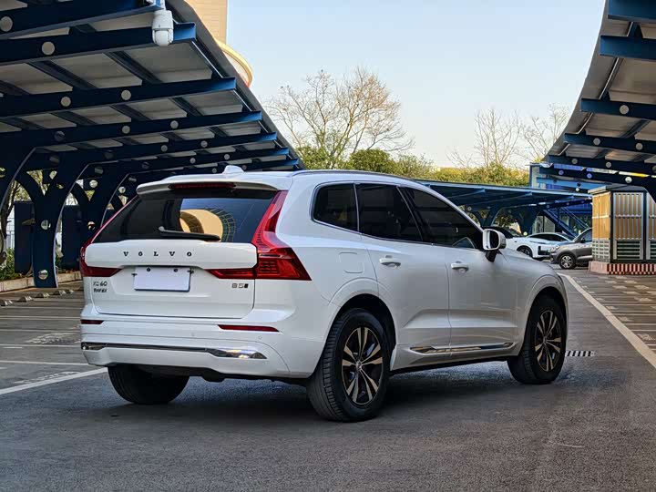 Фото 5 - Volvo XC60