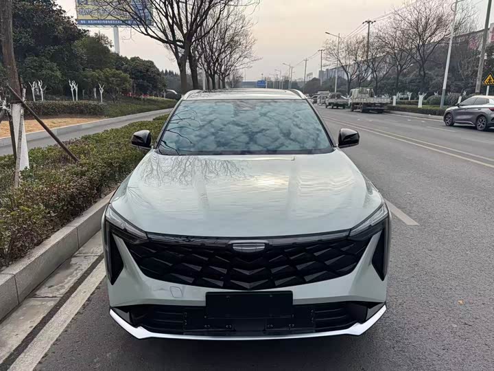 Фото 3 - Geely Atlas