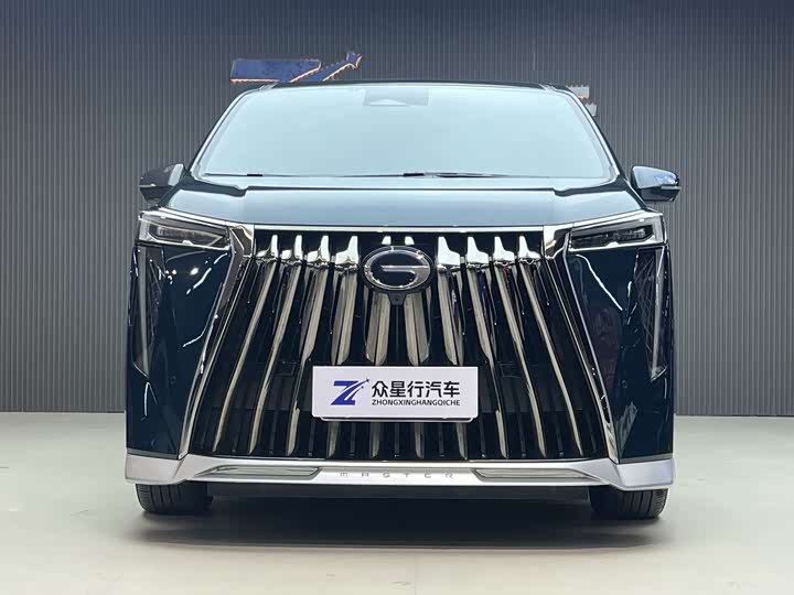 Фото 2 - GAC Trumpchi M8