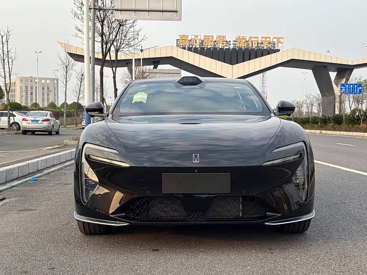 Фото 2 - Avatr 06