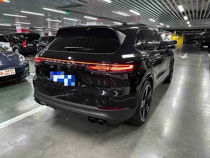 Фото 7 - Porsche Cayenne