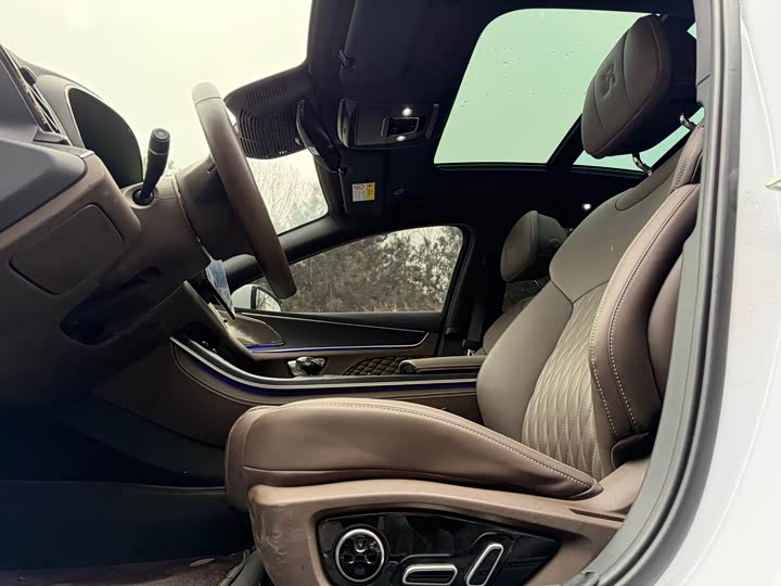 Фото 7 - BYD Han