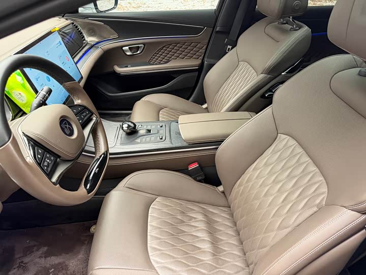 Фото 8 - BYD Han