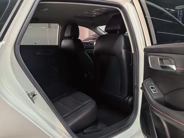 Фото 7 - MG Motor 6