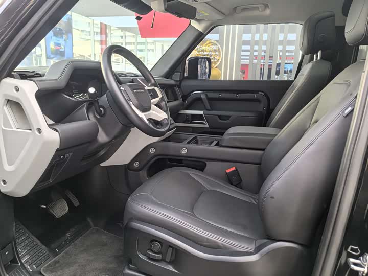 Фото 8 - Land Rover Defender