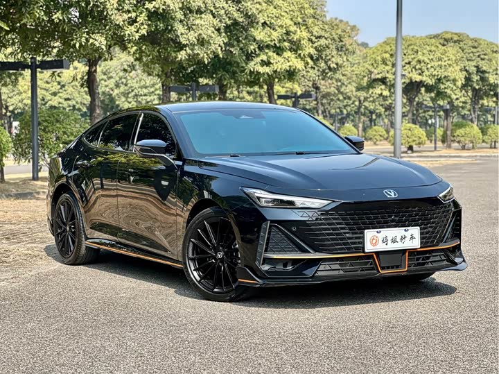 Фото 3 - Changan UNI-V