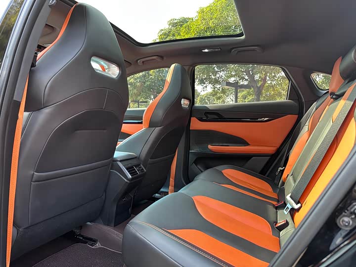 Фото 5 - Changan UNI-V