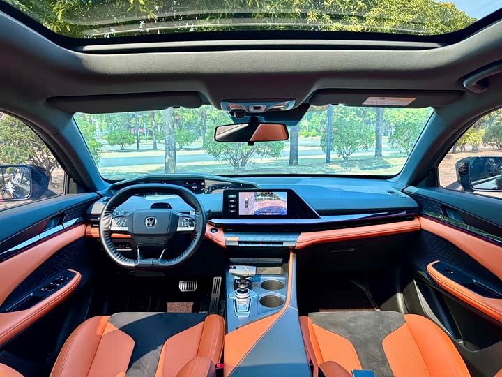 Фото 9 - Changan UNI-V