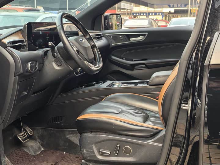 Фото 5 - Ford Edge